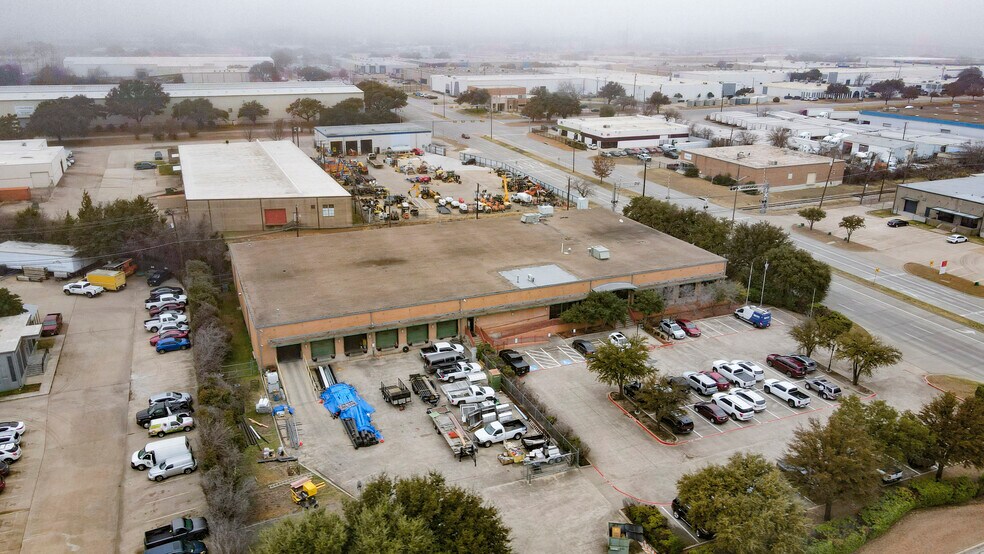 More Photos Of 3100 E Randol Mill Rd, Arlington Distribution For Sale