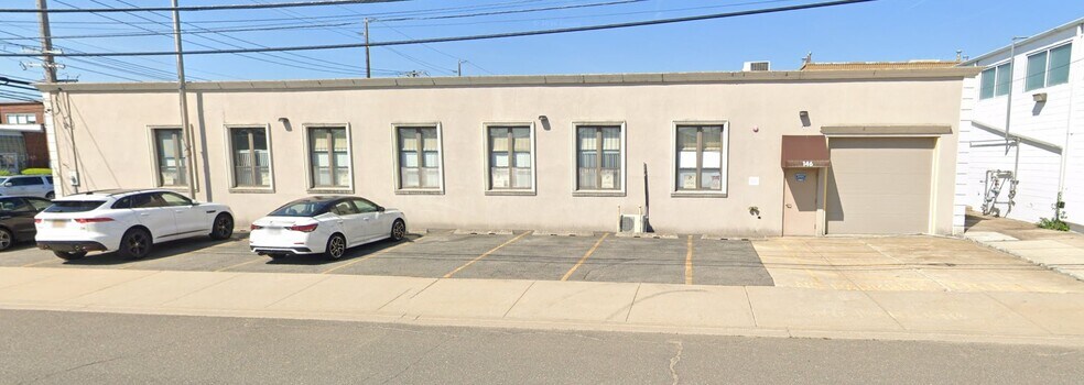 More Photos Of 146 E 2nd St, Mineola Warehouse For Sale