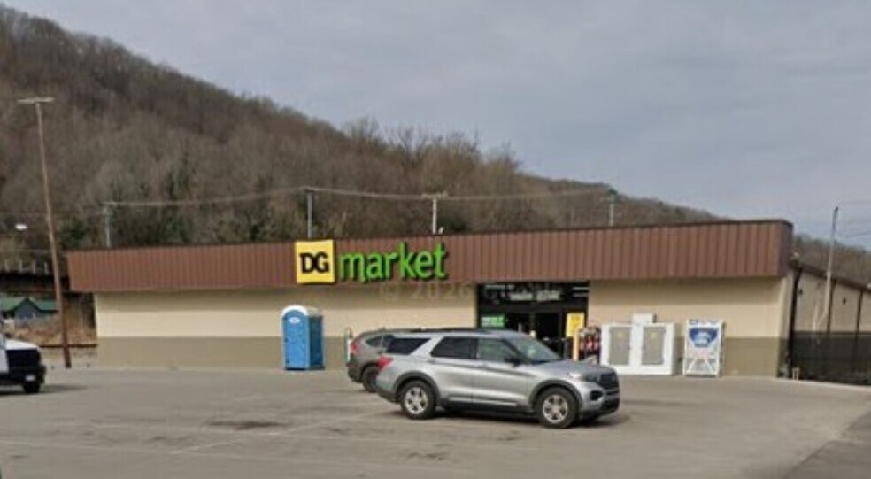 More Photos Of 108 Creek St, Rocky Top General Retail For Sale