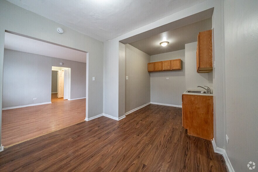 More Photos Of 1210 W 83rd St, Chicago Apartments For Sale