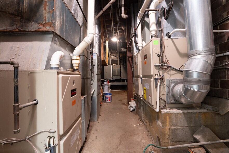 More Photos Of 21 1/2 W Main St, South Vienna Post Office For Sale