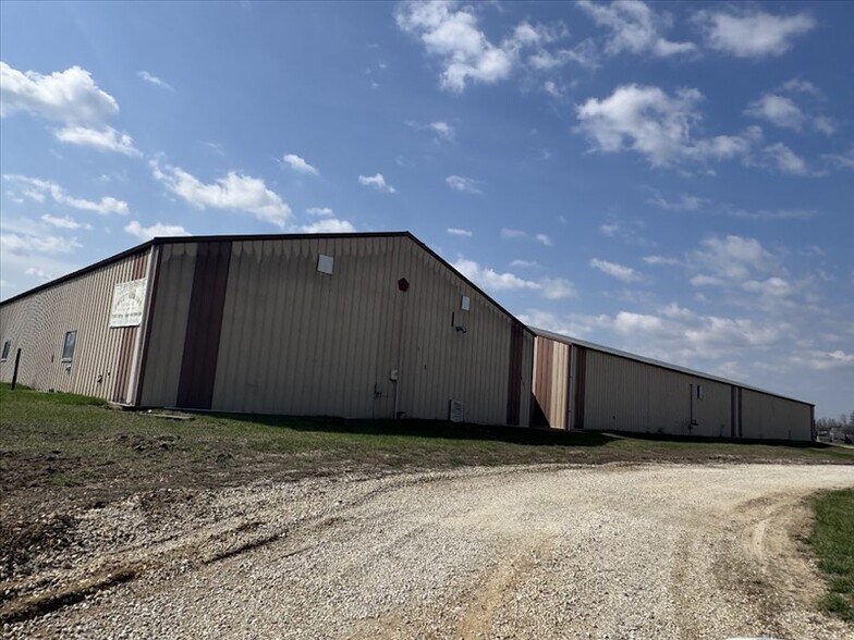 More Photos Of 212 Blees Industrial Dr, Macon Industrial For Sale