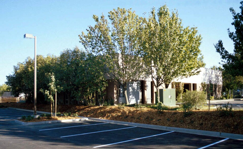 More Photos Of 2999 Gold Canal Dr, Rancho Cordova Industrial For Sale