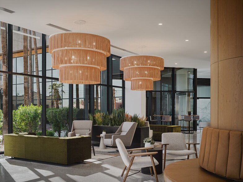 More Photos Of 2600 N Central Ave, Phoenix Office For Lease