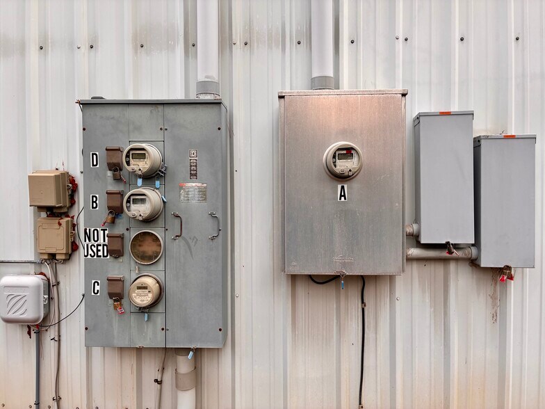 More Photos Of 41 Artley Rd, Savannah Warehouse For Lease