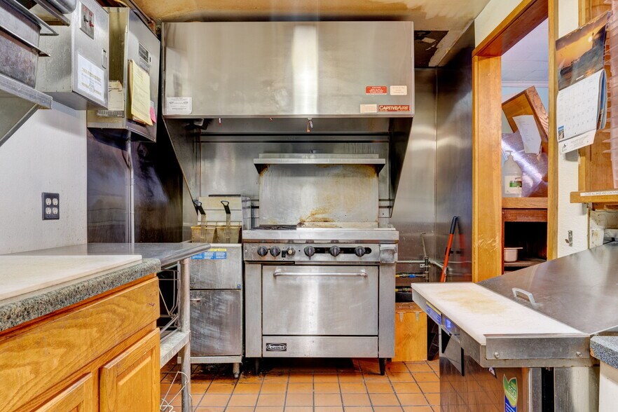 More Photos Of 73 Maple St, Manchester Lodge Meeting Hall For Sale