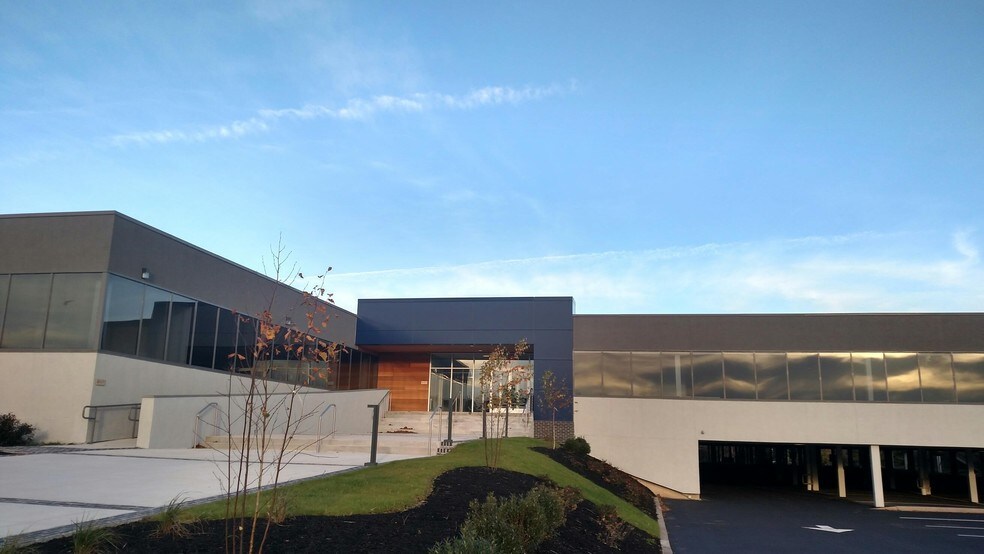 More Photos Of 475 Sentry Pky, Blue Bell Office For Lease