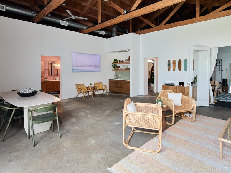 More Photos Of 112 Arena St, El Segundo Office For Sale