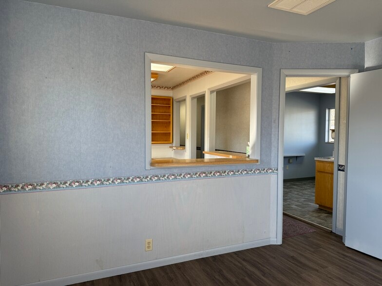 More Photos Of 40 N McDow St, Susanville Industrial For Sale