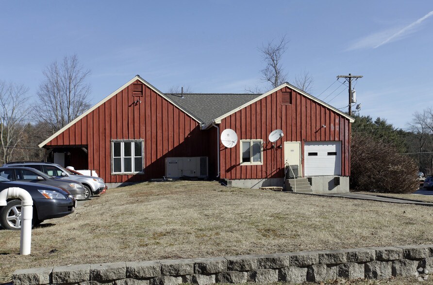 More Photos Of 444 Great Rd, Village Of Nagog Woods Freestanding For Lease