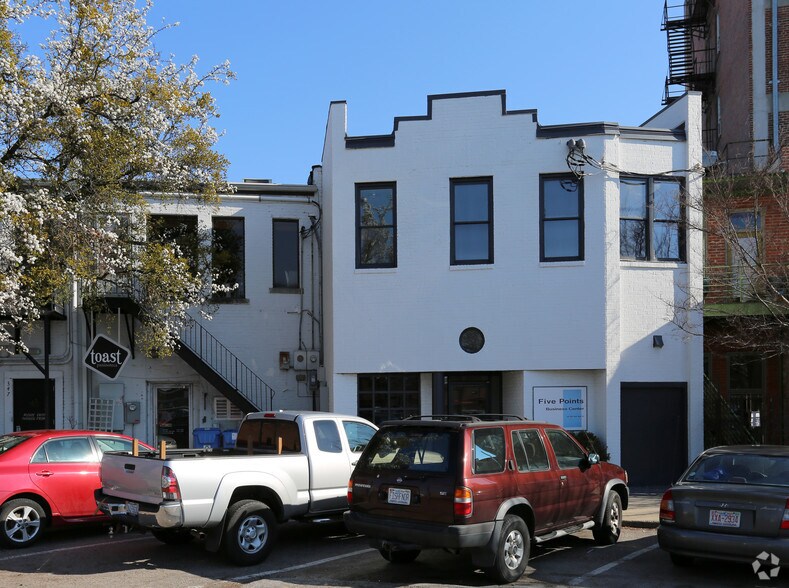 More Photos Of 341-345 W Main St, Durham Storefront Retail Office For Lease