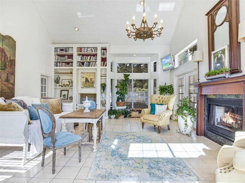 More Photos Of 251 Circle Dr, Wimberley Hospitality For Sale
