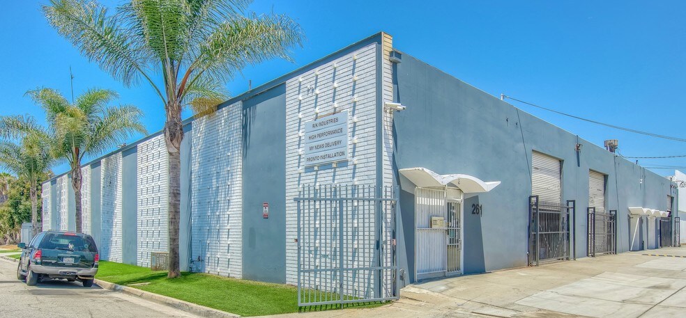 More Photos Of 245-261 E 157th St, Gardena Manufacturing For Sale