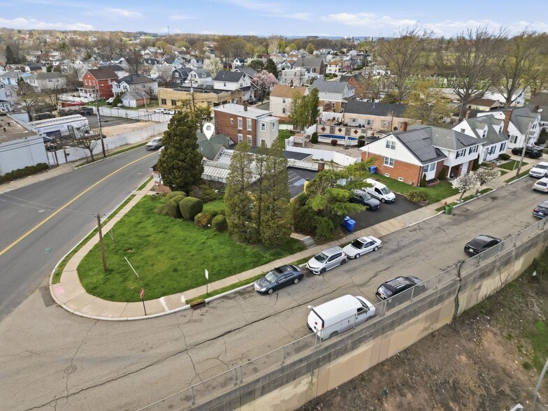 More Photos Of 630 Florida Grove Rd, Perth Amboy Apartments For Sale