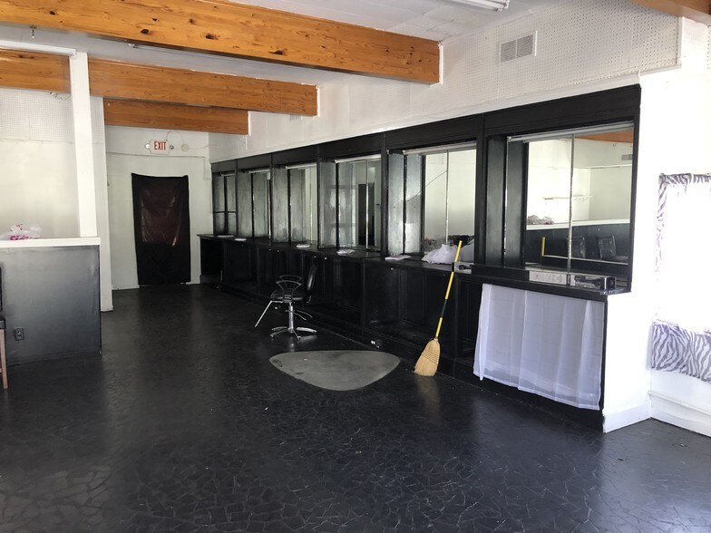 217 N Main St, Jonesboro, GA 30236 Medical For Sale