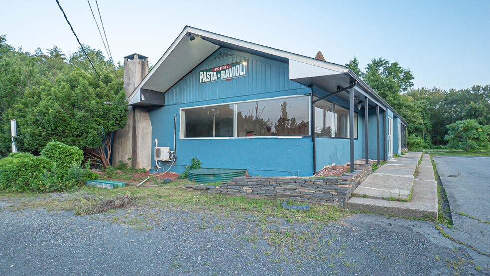 More Photos Of 906 Rt-28, Kingston Restaurant For Sale