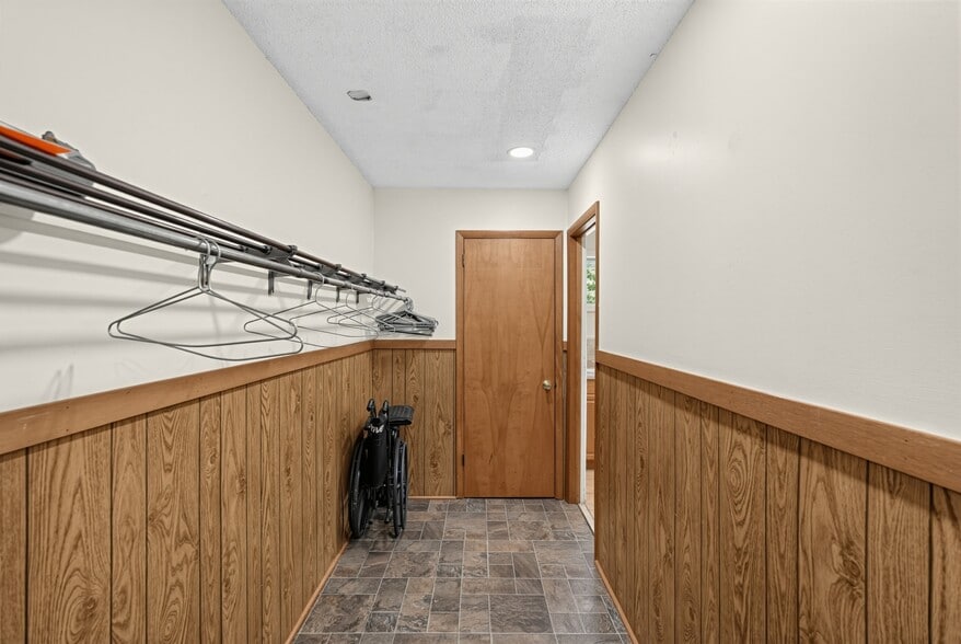 More Photos Of 1110 Coles Mill Rd, Williamstown Specialty For Sale