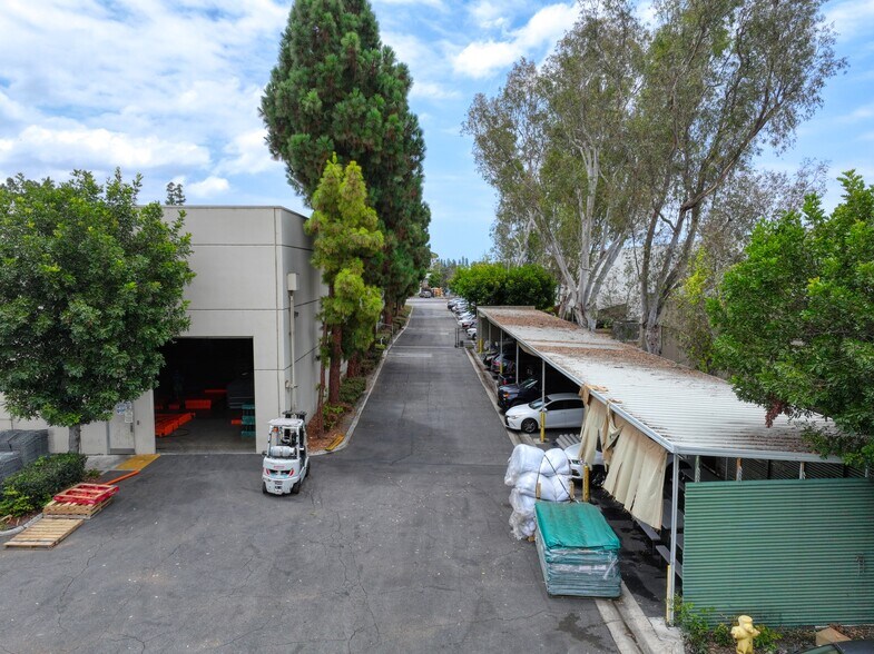 More Photos Of 7345 Orangewood Ave, Garden Grove Warehouse For Sale