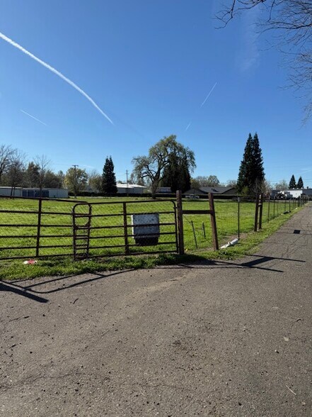 More Photos Of 19886 Riverside Ave, Anderson Land For Sale
