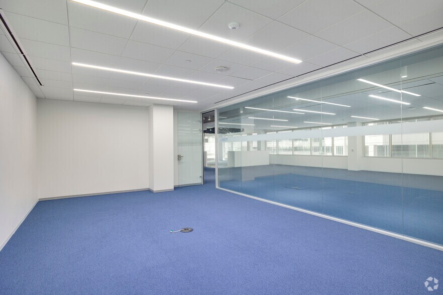 More Photos Of 11700 Plaza America Dr, Reston Unknown For Lease