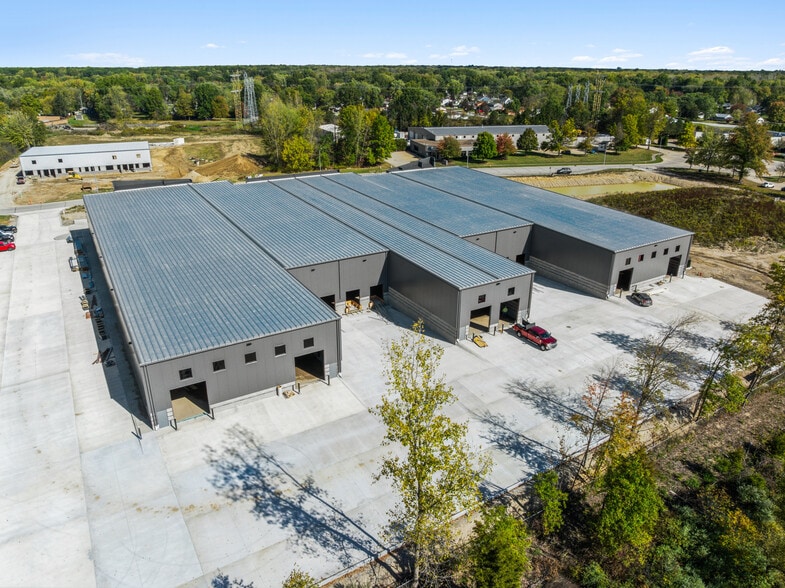 More Photos Of 31369 Industrial Pky, North Olmsted Distribution For Lease