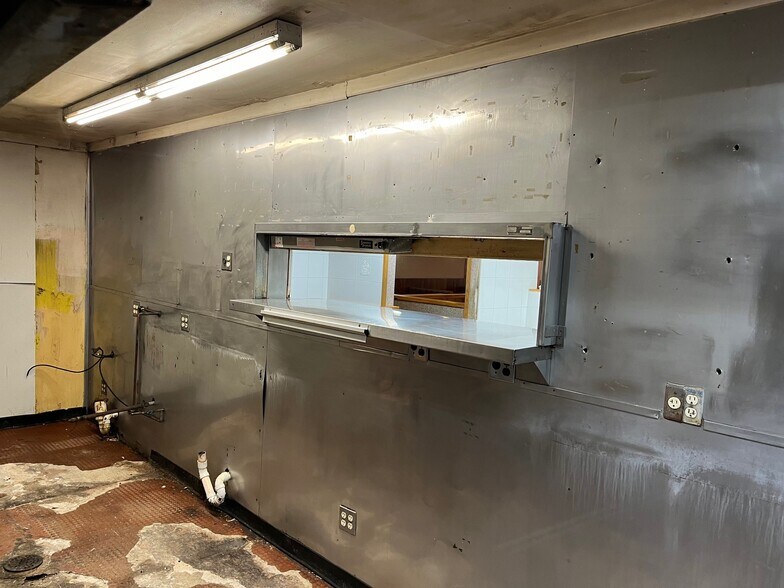 More Photos Of 20 N Main St, Honeoye Falls Restaurant For Sale