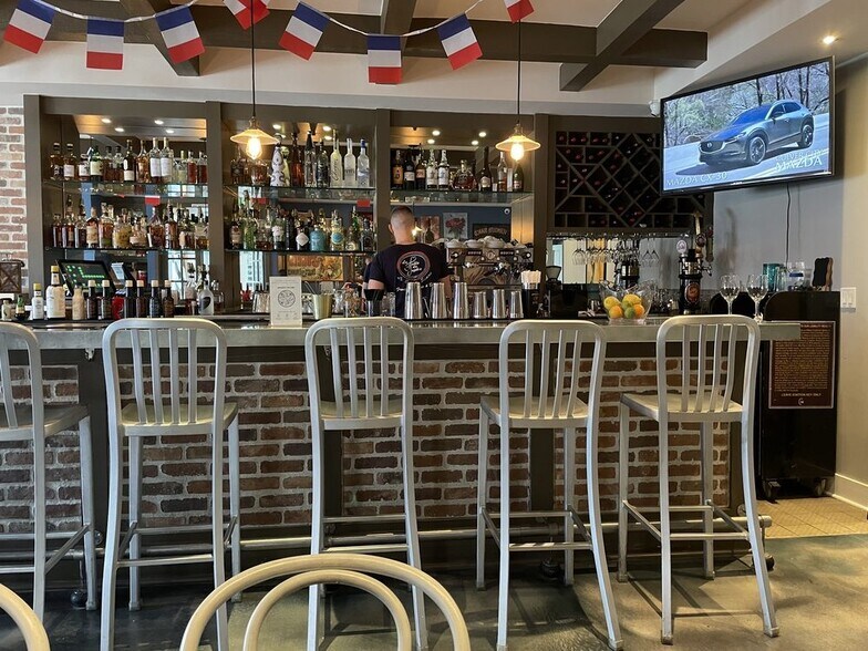 More Photos Of 1386-1388 Westwood Blvd, Los Angeles Storefront Retail Office For Sale