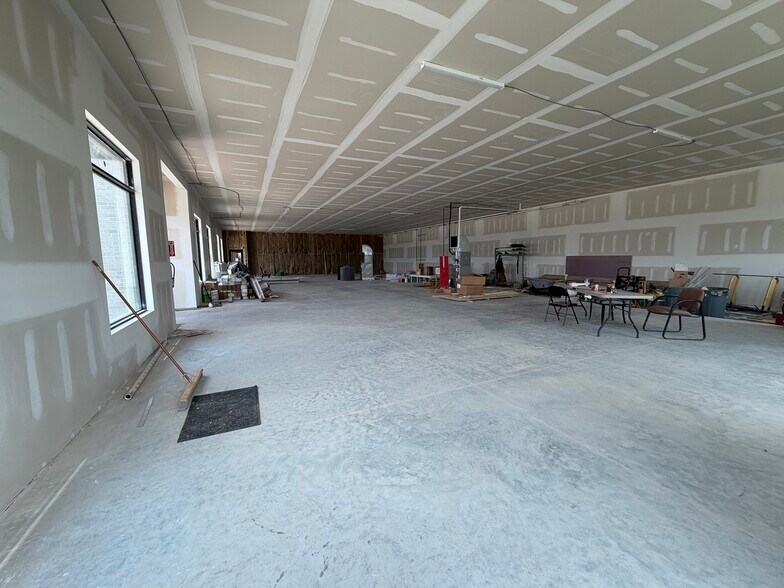 More Photos Of 2190 Old Highway 75, Sergeant Bluff Office For Lease
