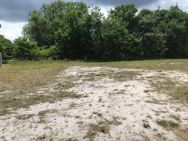 More Photos Of 1010 Canal St, New Smyrna Beach Land For Sale