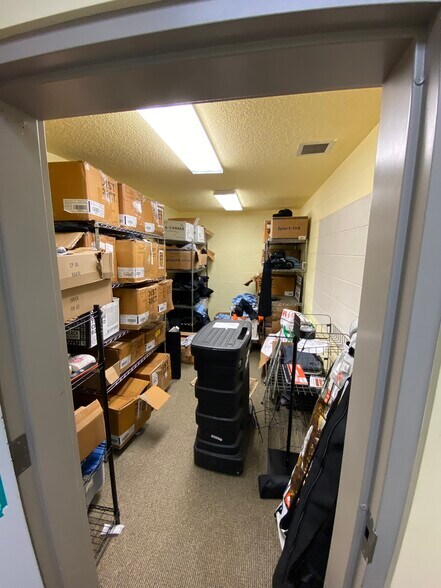 More Photos Of 3156 N Valley Pike, Harrisonburg Office For Lease