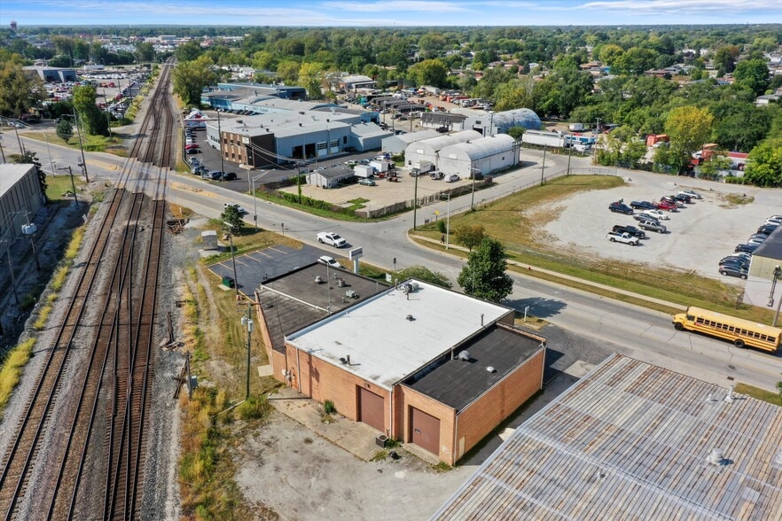 More Photos Of 4135 W 123rd St, Alsip Warehouse For Lease