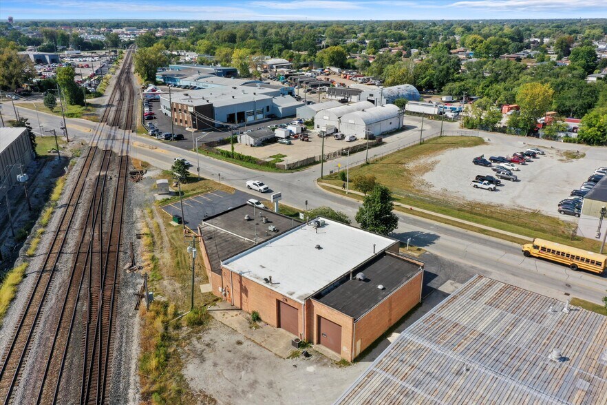 More Photos Of 4135 W 123rd St, Alsip Warehouse For Lease