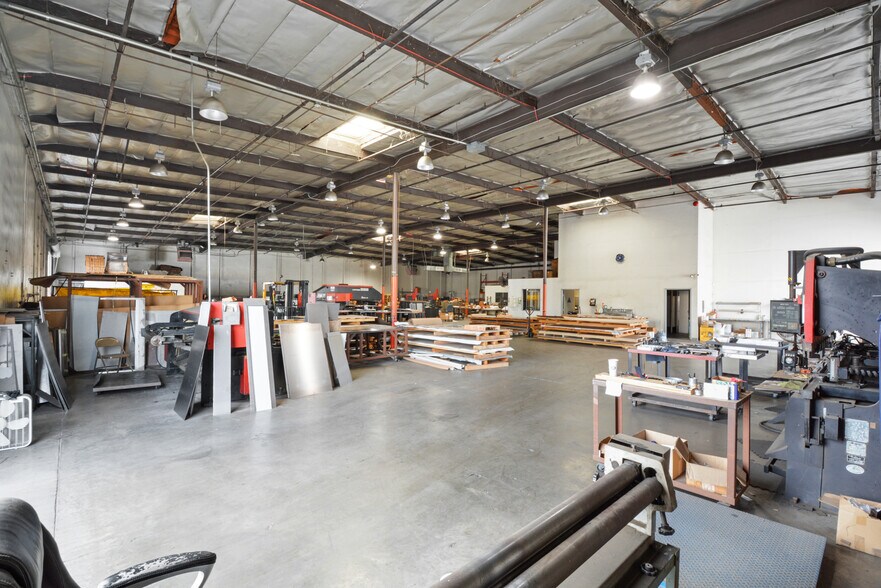 More Photos Of 3831 E La Palma Ave, Anaheim Warehouse For Sale