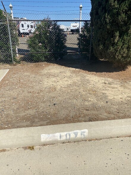 More Photos Of 1075 W Elm Ave, Coalinga Land For Sale