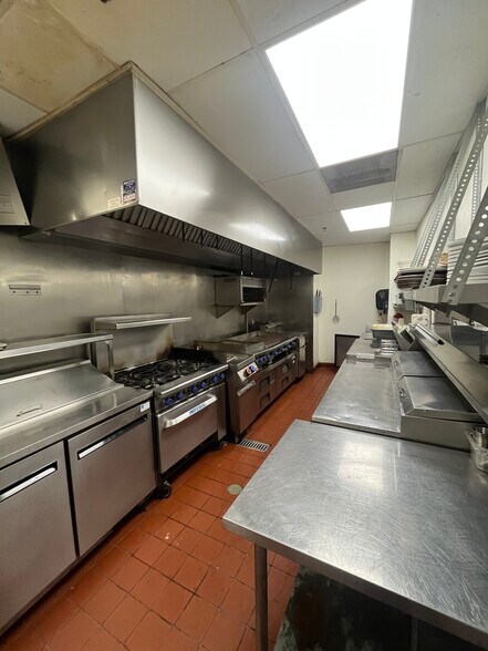 More Photos Of 303 H St, Chula Vista Office For Lease