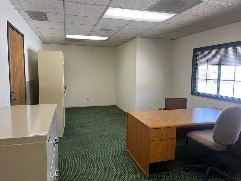 More Photos Of 3814 Colorado Blvd, Pasadena Loft Creative Space For Lease