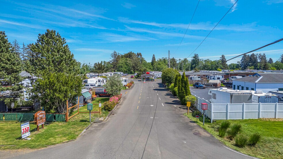 More Photos Of 1140 NW Warrenton Dr, Warrenton Trailer Camper Park For Sale