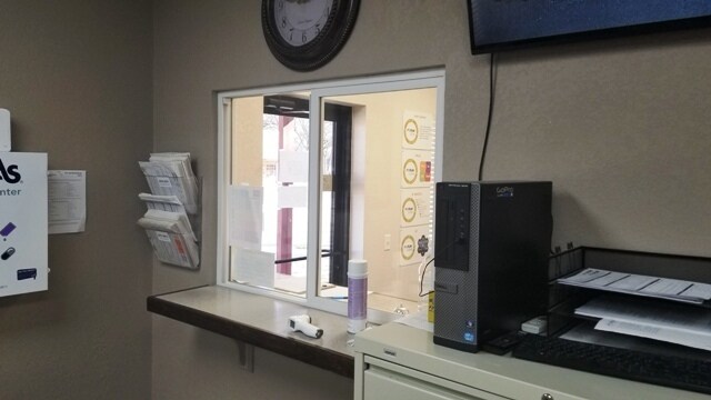More Photos Of 1750 US-77, Davis Manufacturing For Lease