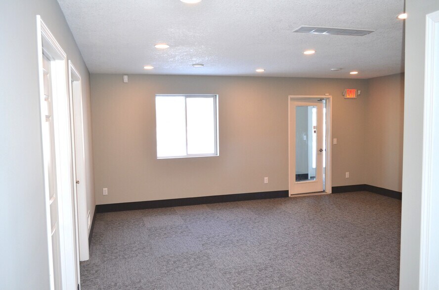 More Photos Of 7771 College Rd, Baxter Warehouse For Sale