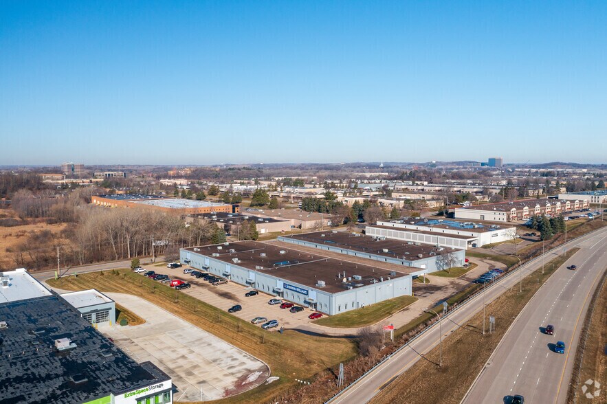 More Photos Of 7651-7697 Washington Ave S, Edina Flex For Lease