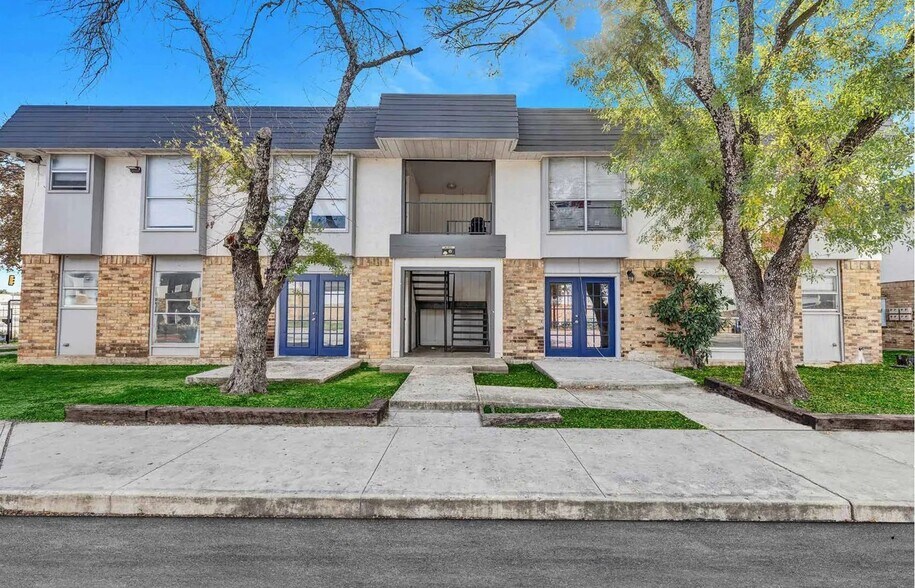 More Photos Of 2929 Rigsby Ave, San Antonio Apartments For Sale