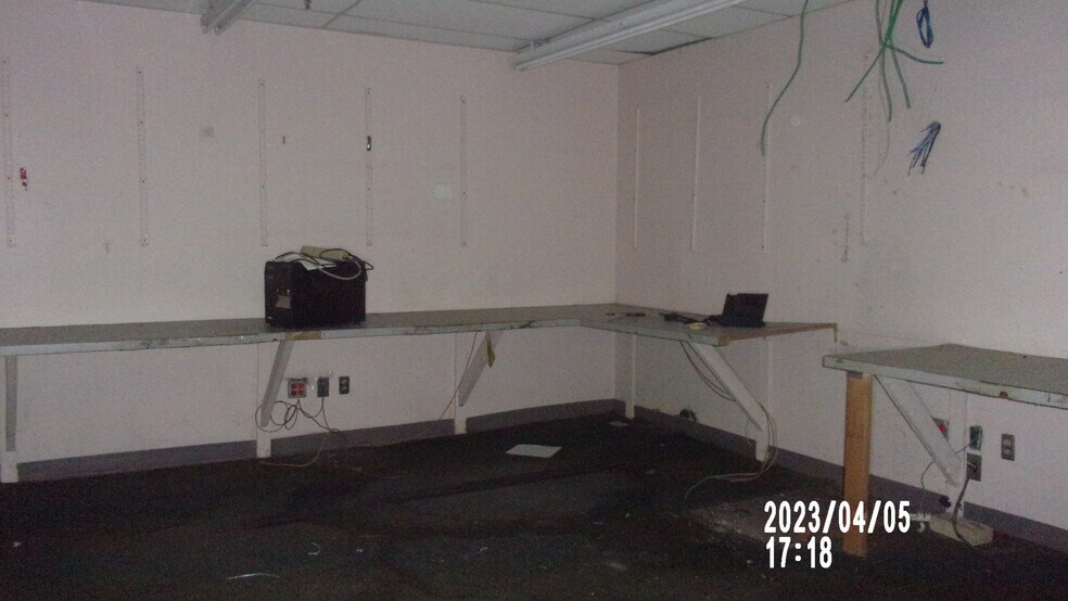 More Photos Of 1656 Martin Luther King Blvd N, Greenville Department Store For Sale