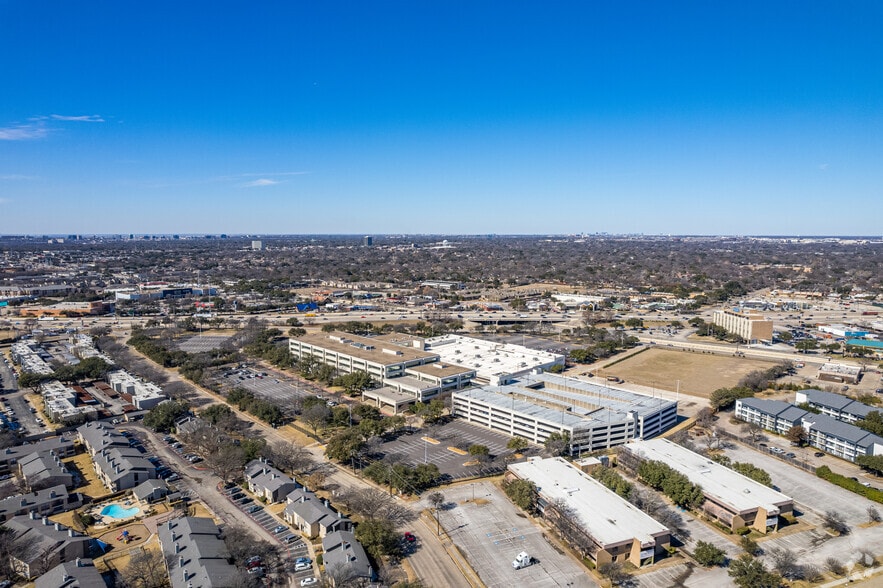 More Photos Of 901 S Central Expy, Richardson Office For Lease