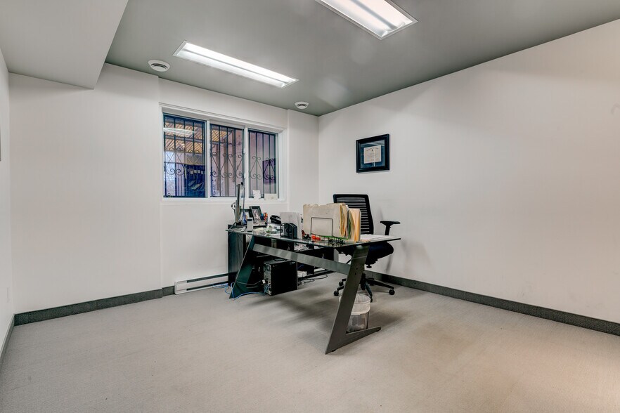 More Photos Of 6712-6714 Boul Saint-Laurent, Montréal Storefront Retail Residential For Lease