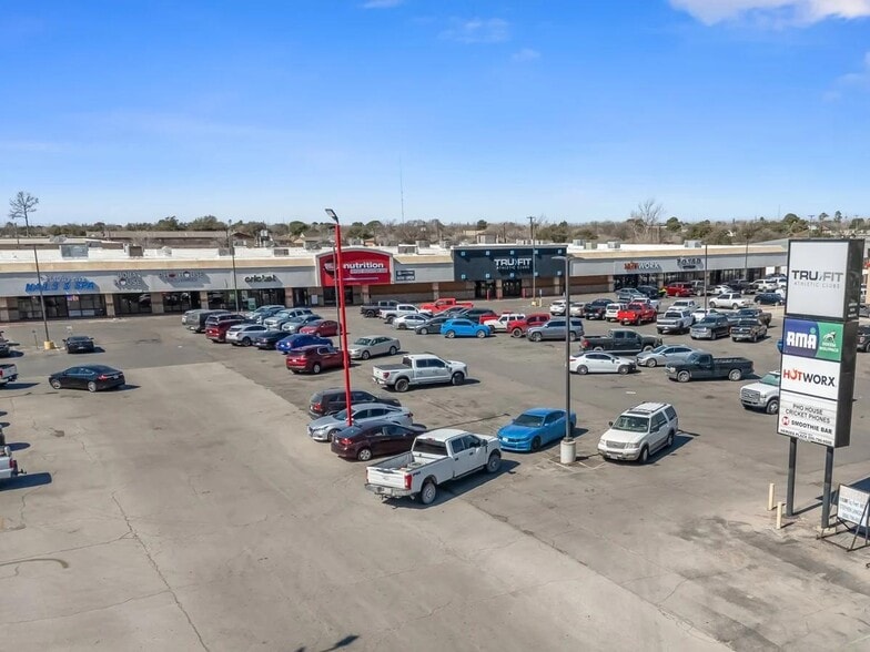 More Photos Of 2421-2429 N County Road W, Odessa Storefront For Sale