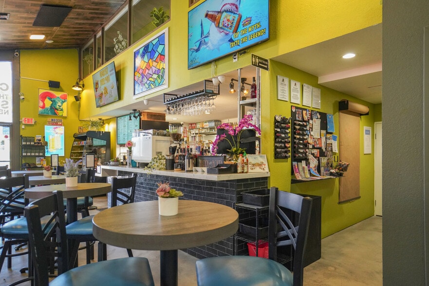 More Photos Of 2825 E Tahquitz Canyon Way, Palm Springs Medical For Sale