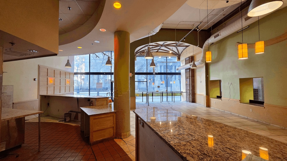 More Photos Of 820 Olive St, Saint Louis Restaurant For Lease