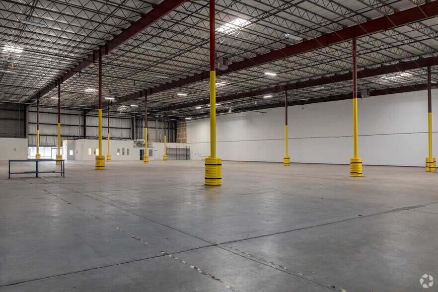 More Photos Of 8221 Preston Ct, Jessup Warehouse For Lease