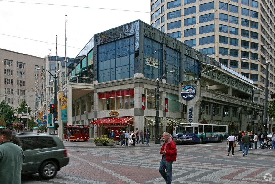 More Photos Of 400 Pine St, Seattle General Retail For Lease