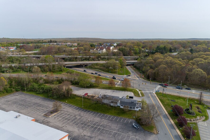 More Photos Of 33 Kings Hwy, Groton Restaurant For Sale